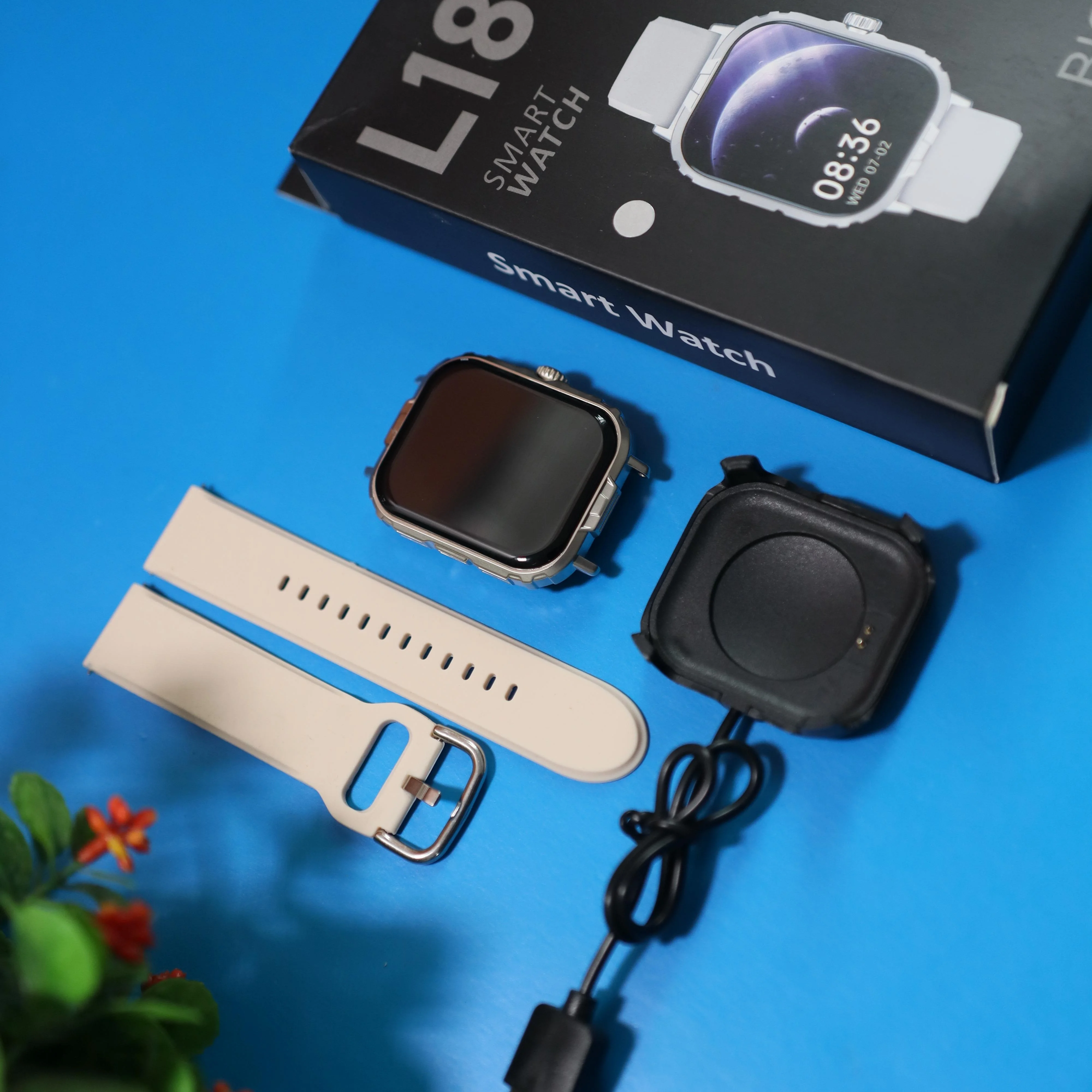 L18 Smart Watch